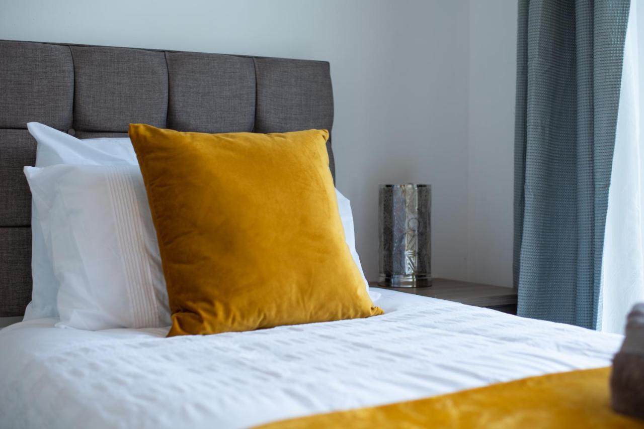 Free Parking, Spacious Rooms, Smart Tv'S All Rooms Swansea Eksteriør billede